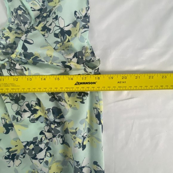 Banana Republic Blouse Women M Petite Floral Flutter Sleeve Green Scoop Neck Top - Picture 5 of 9